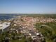 Blick auf Barth, mit Westtor, Marienkirche, Bodden-Hafen Bild: aximilian Schönherr CC BY-SA 4.0