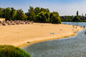 Myrhorod Strand am Fluss