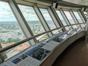 Der Blick vom Fernsehturm Berlin, 203 Meter über der Stadt Berlin Bilder 20